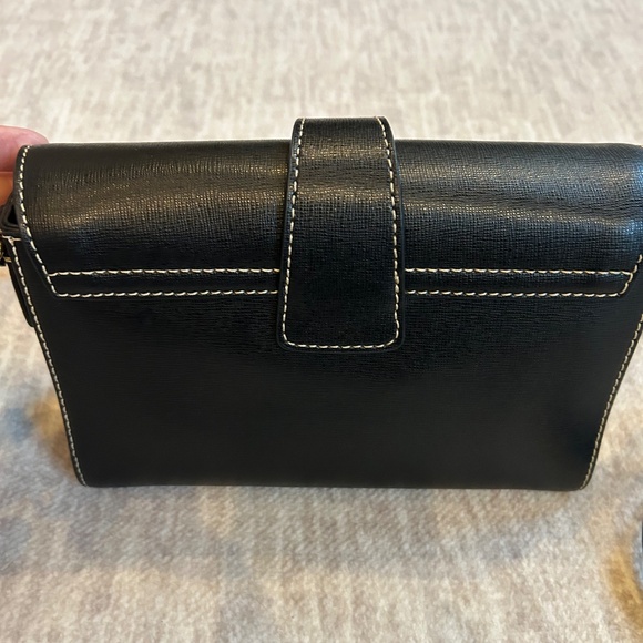 Authentic Dooney & Bourke Saffiano Leather Kyra Crossbody and Matching Wallet - Picture 3 of 16